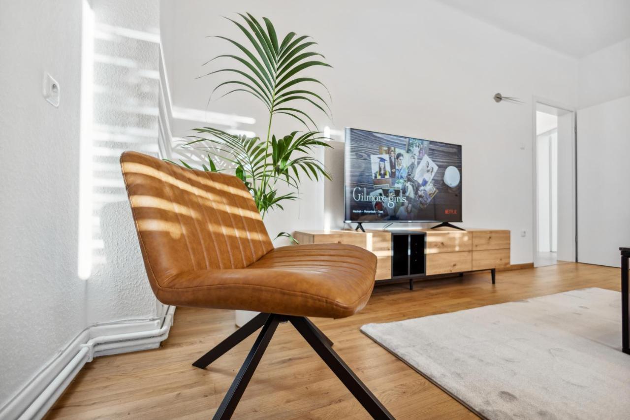 Mark 51-7 - Workplace - Netflix - Washer Dryer - Modern Design Бохум Экстерьер фото